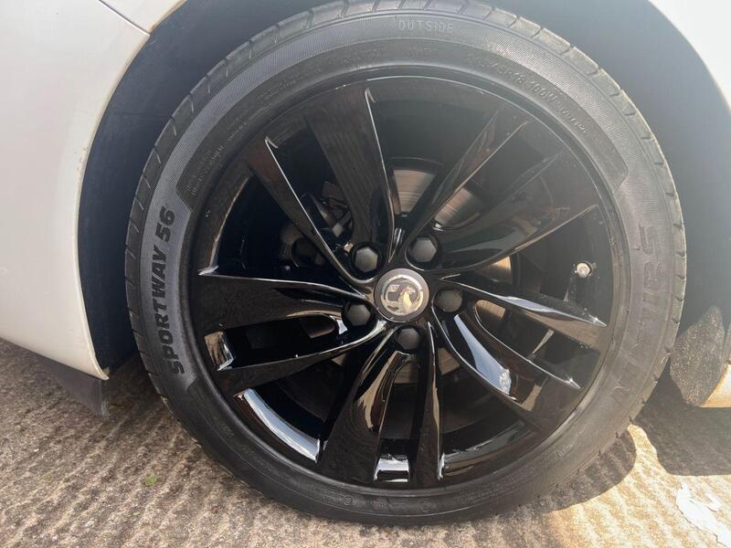 Vauxhall Insignia view 25