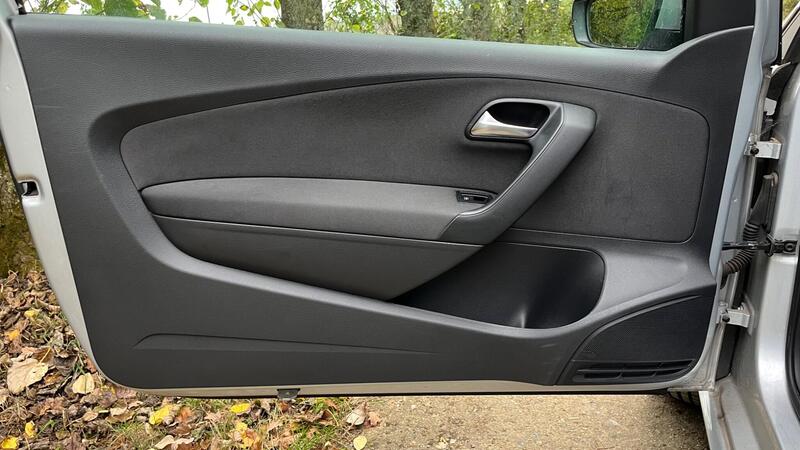 2013 Volkswagen Polo — photo 38