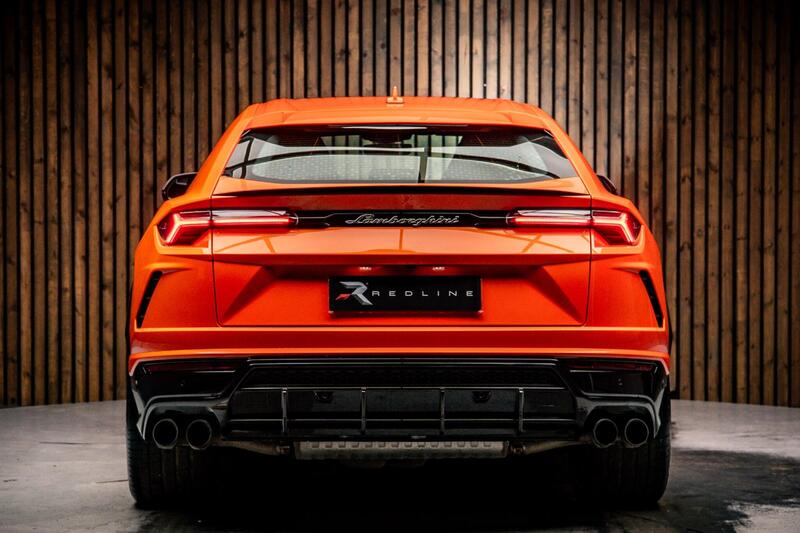 Lamborghini Urus view 6