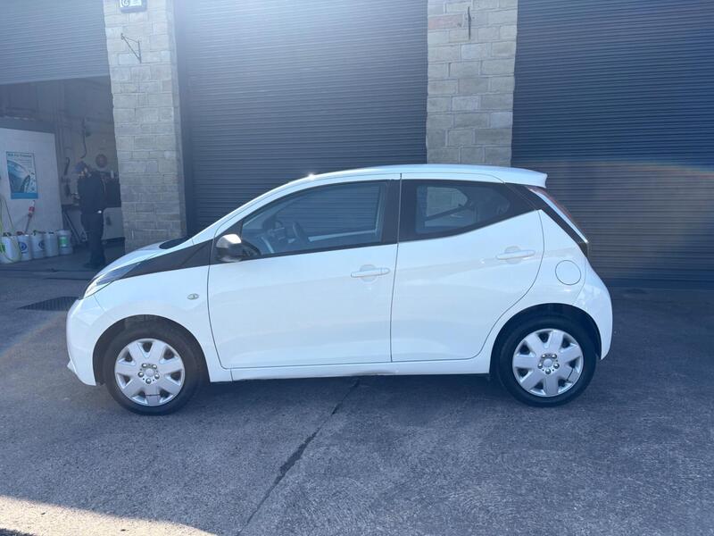 Toyota Aygo view 6
