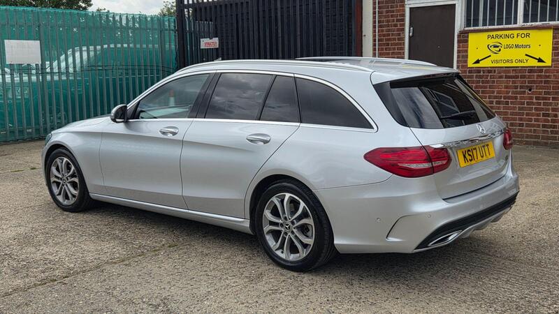 Mercedes-Benz C-Class view 4