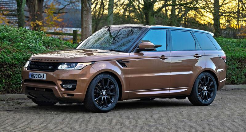 Land Rover Range Rover view 3
