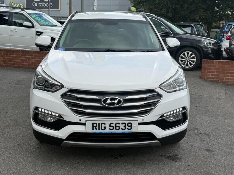 Hyundai Santa Fe view 2