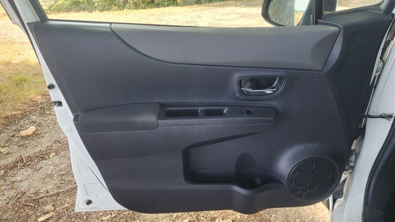 2012 Toyota Yaris — photo 43