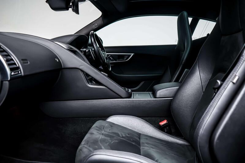 Jaguar F-Type view 7