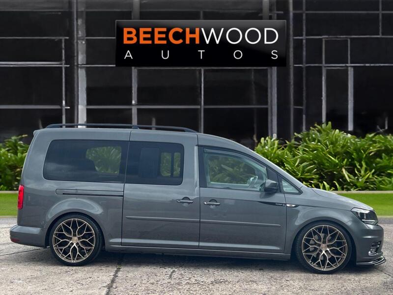 Volkswagen Caddy Maxi Life view 4