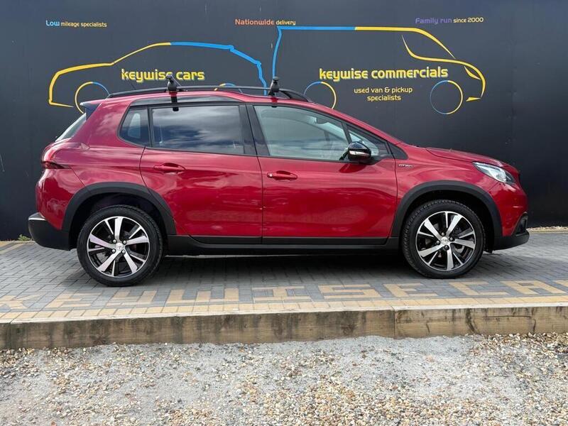 Peugeot 2008 view 6