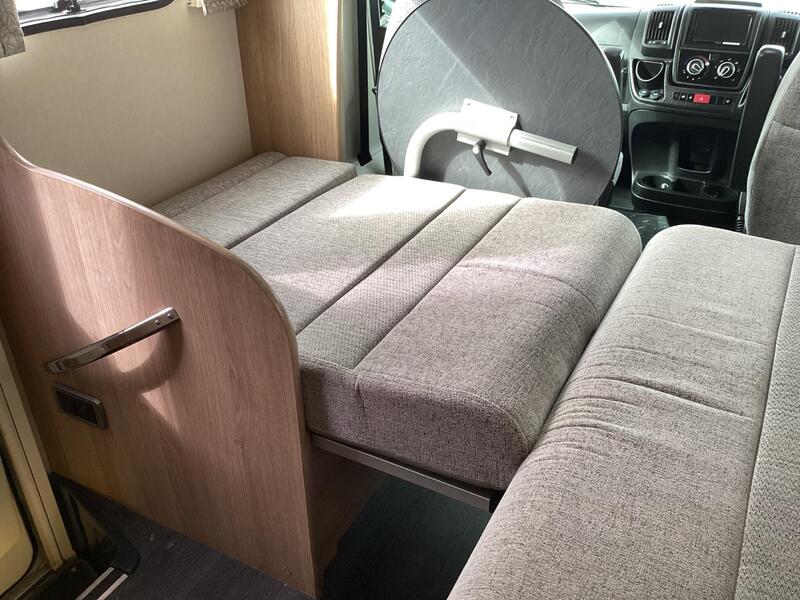 Auto-Trail Imala 730 — image 12