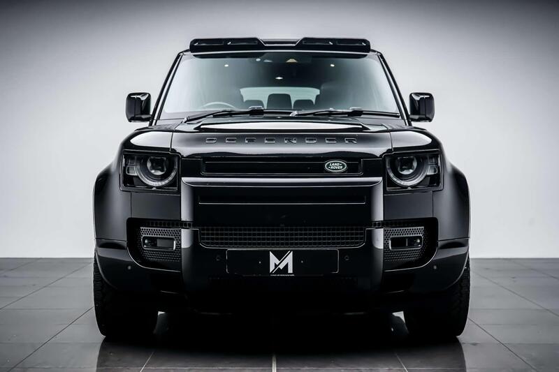 Land Rover Defender 110 view 2