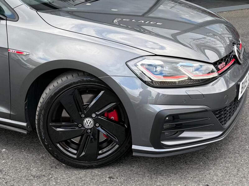Volkswagen Golf view 2