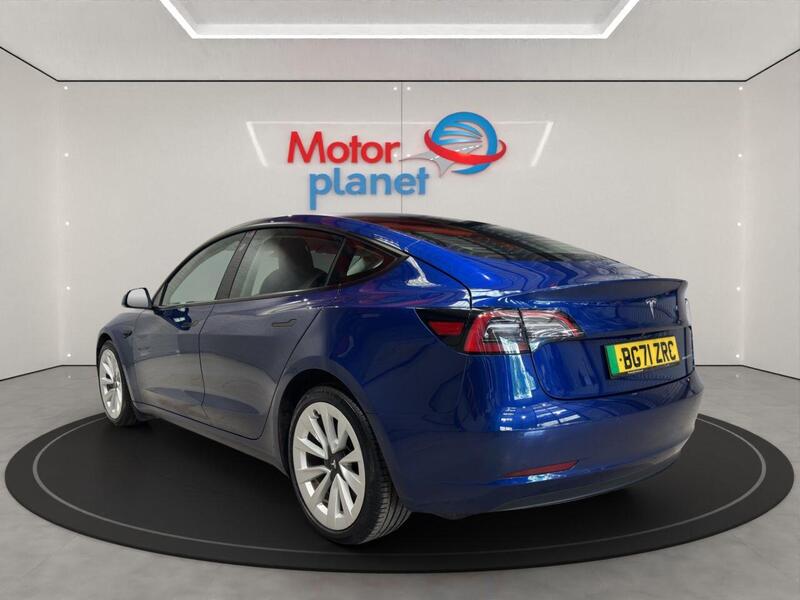Tesla Model 3 view 6