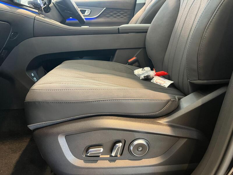 Seat Front Passenger