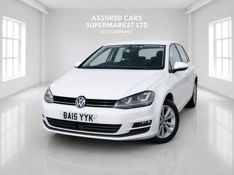 Volkswagen Golf view 2