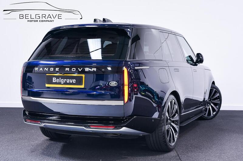 Land Rover Range Rover view 3