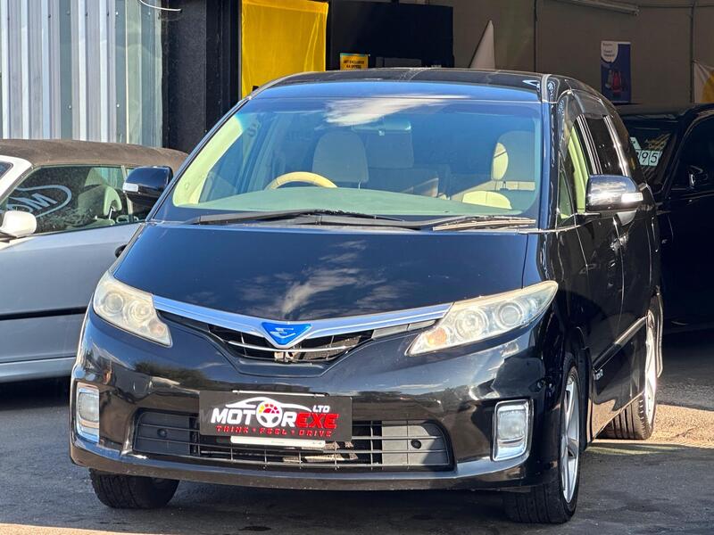Toyota Estima view 4