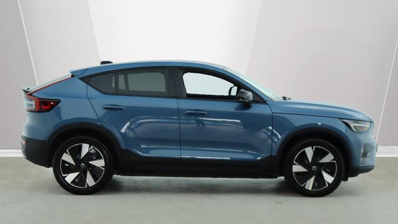 Volvo C40 view 3