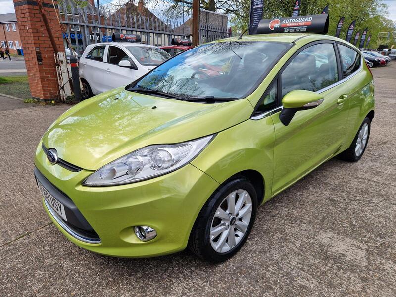 2010 Ford Fiesta in Green for sale