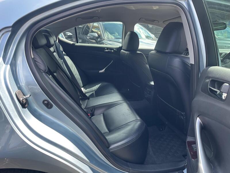 Lexus Is view 7