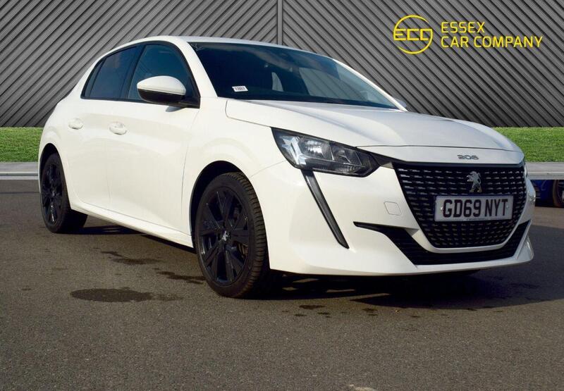 Peugeot 208 view 5