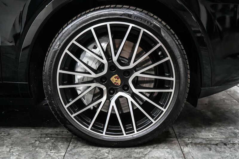 Porsche Cayenne view 7