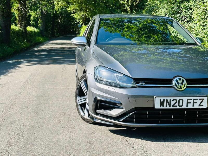 Volkswagen Golf view 4