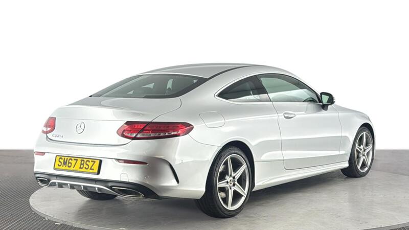 Mercedes-Benz C-Class view 4