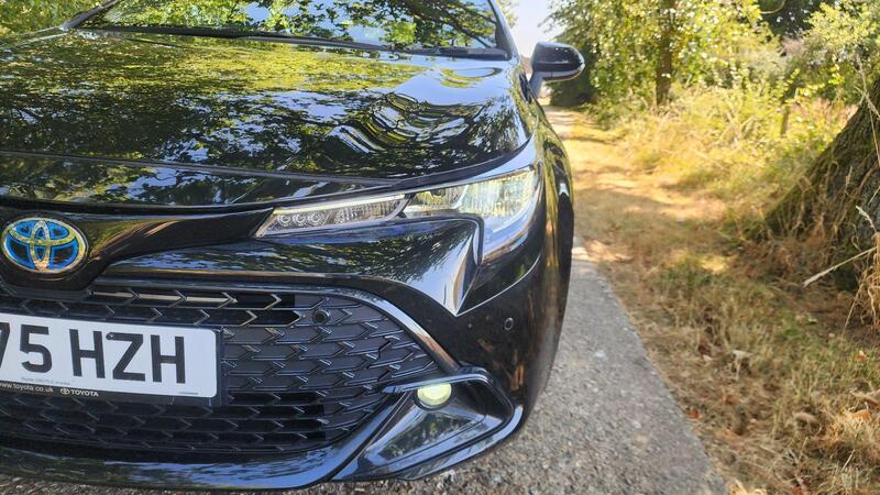 2025 Toyota Corolla — photo 14