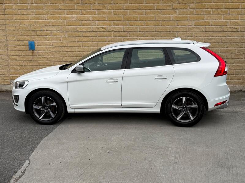 Volvo XC60 view 2