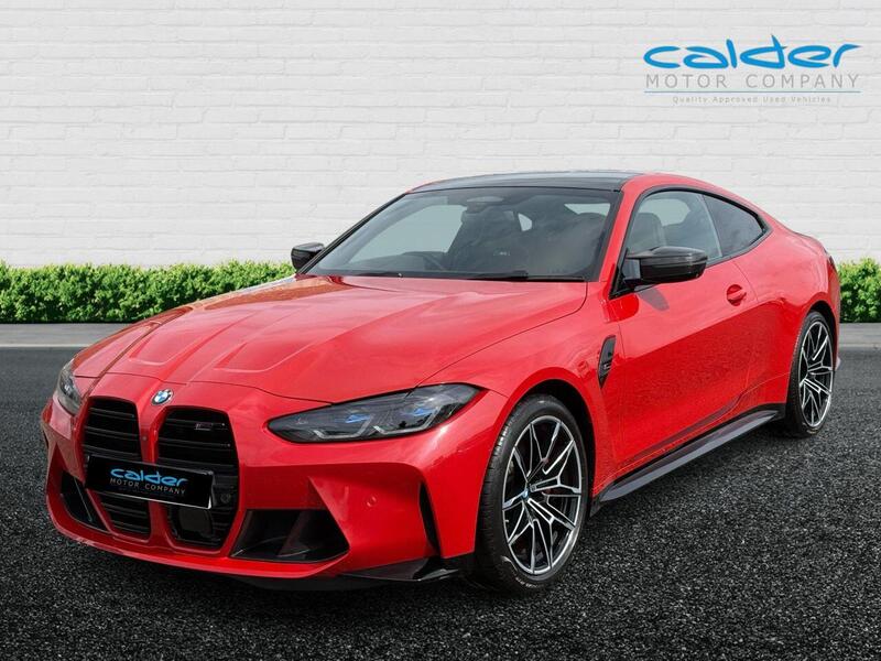 BMW M4 view 3