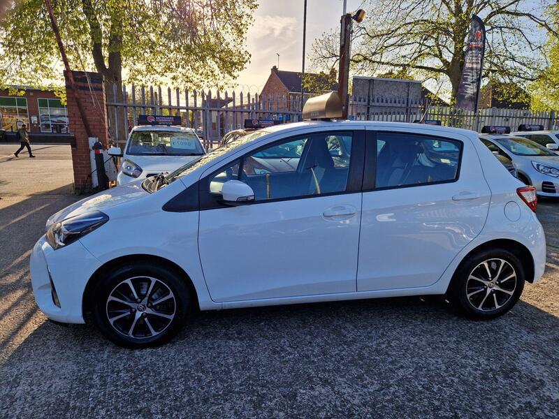 Toyota Yaris view 2