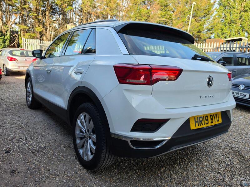 Volkswagen T-Roc 1.0 TSI SE Euro 6 (s/s) 5dr thumbnail 5