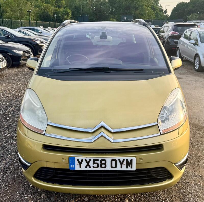 Citroen Grand C4 Picasso view 2