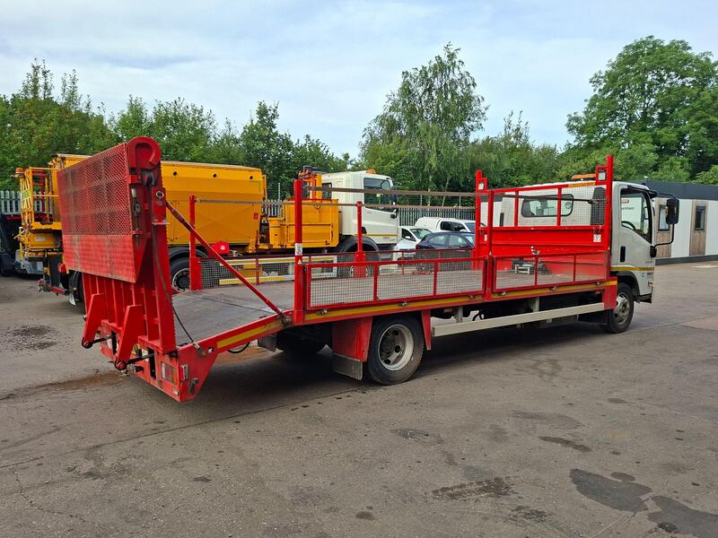 Isuzu N75 190  7.5T Beavertail