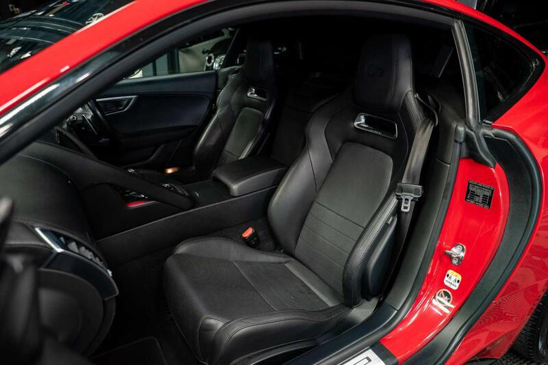 Jaguar F-Type view 4