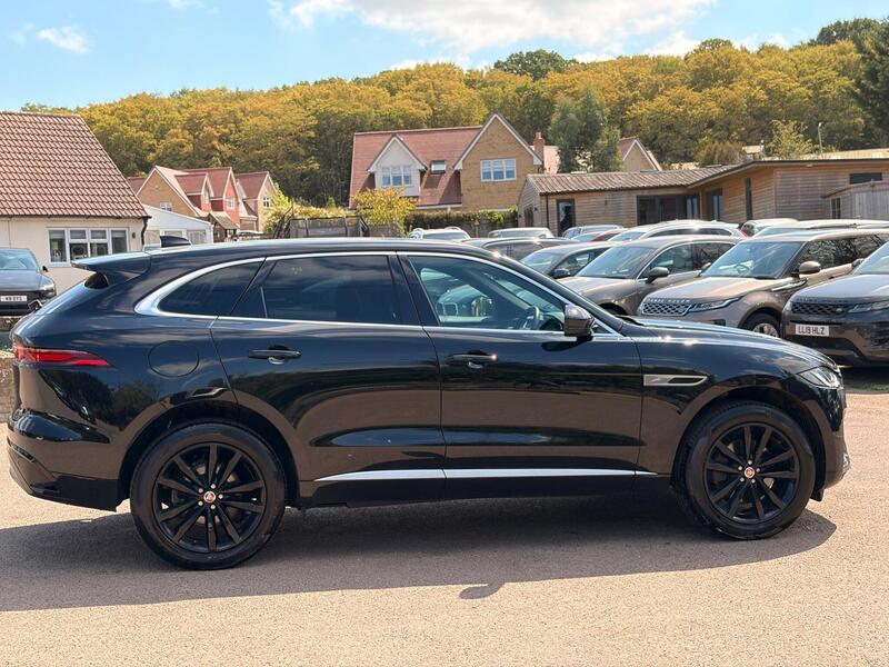 Jaguar F-Pace view 5