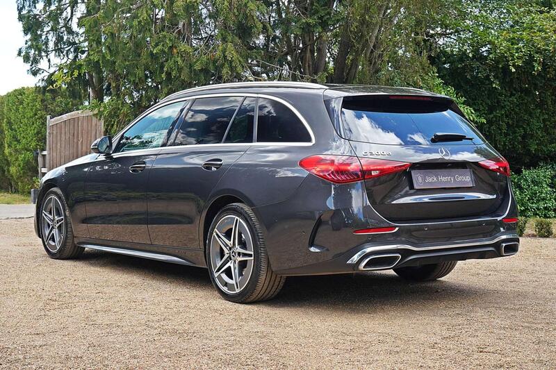 Mercedes-Benz C-Class view 3