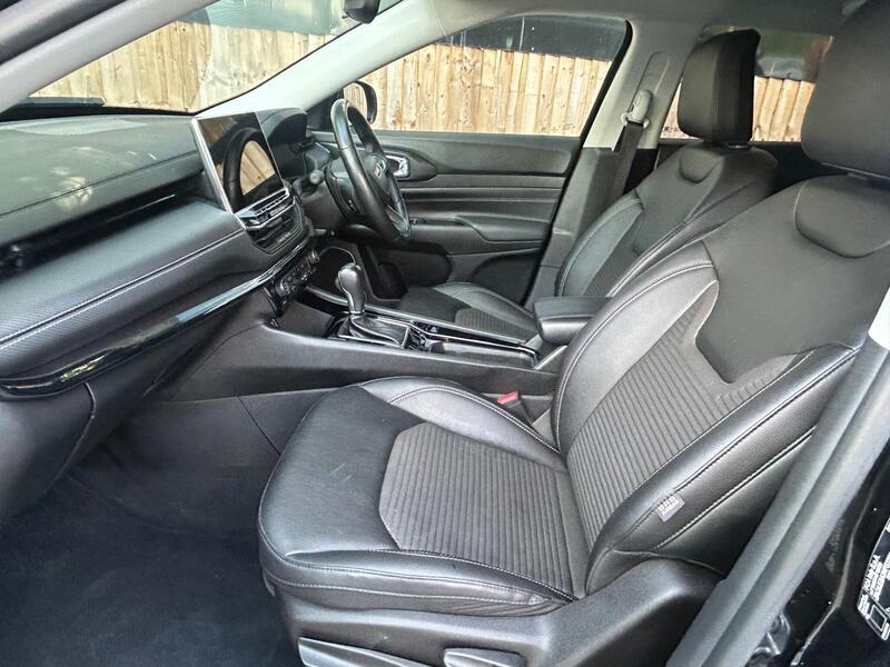 Jeep Compass view 4
