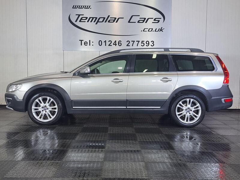 Volvo XC70 view 5