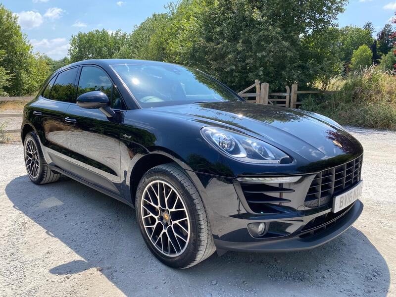 Porsche Macan main image