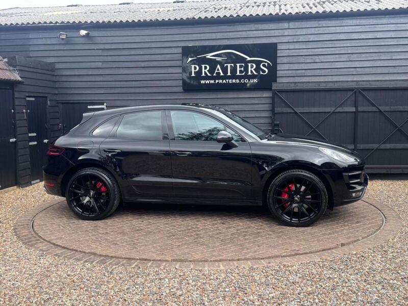 Porsche Macan view 7