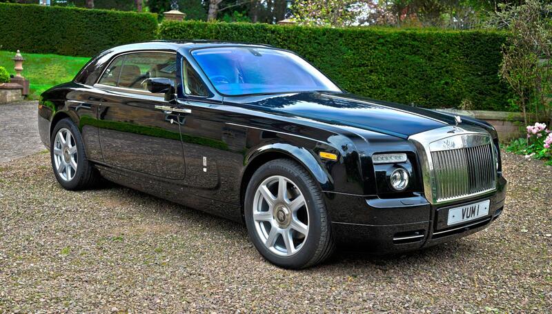 Rolls-Royce Phantom view 6
