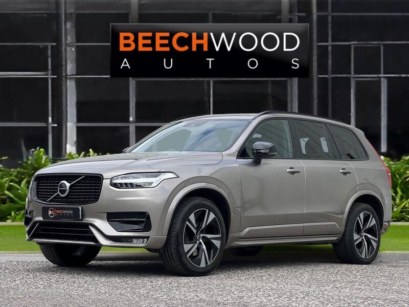 Volvo XC90 view 2