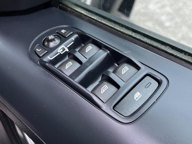 Land Rover Freelander view 7