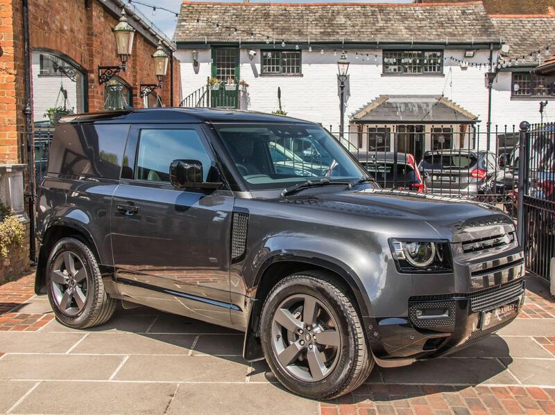 Land Rover Defender view 4