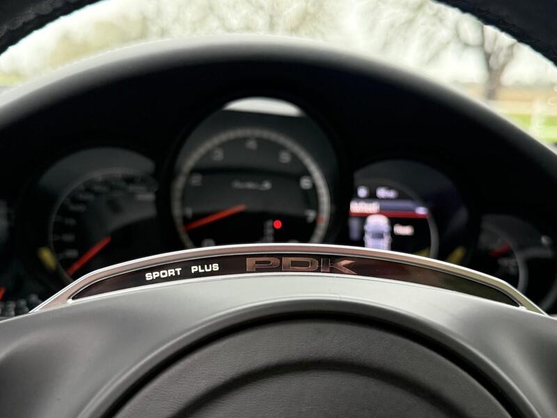Porsche 911 view 41