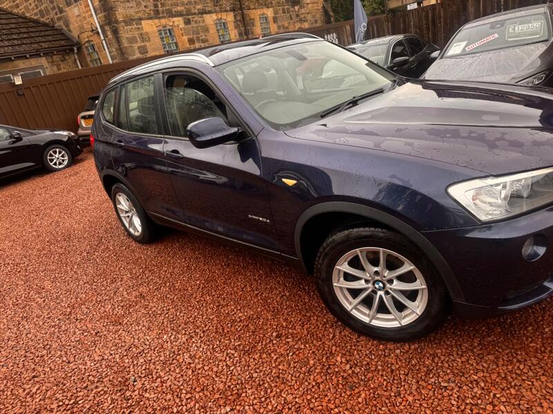 BMW X3 view 6