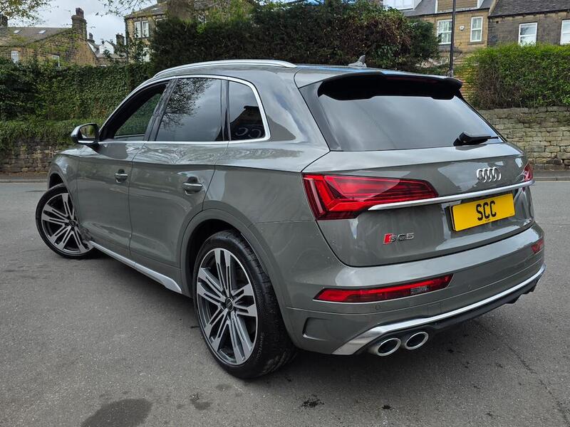 Audi Audi SQ5 view 5