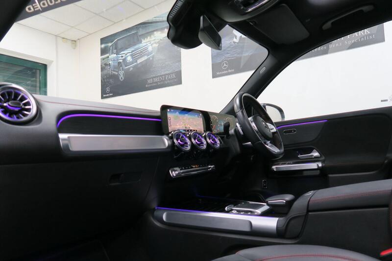 Mercedes-Benz Mercedes-Benz EQB view 4
