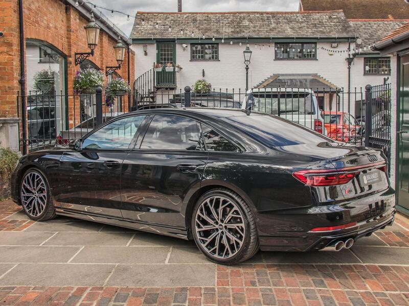 Audi Audi S8 view 7