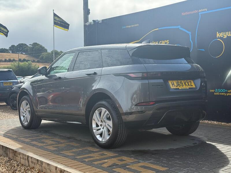 Land Rover Range Rover Evoque view 3
